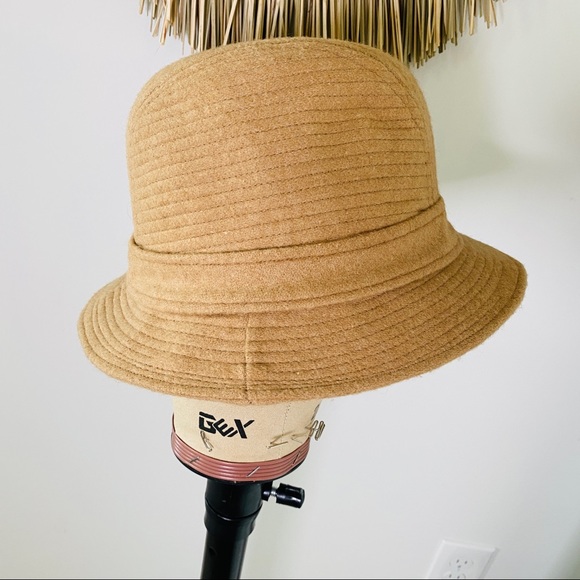 70s Unisex 100% Camel Hair Traveller Style Hat By Deerskin Trading Post - Picture 5 of 8